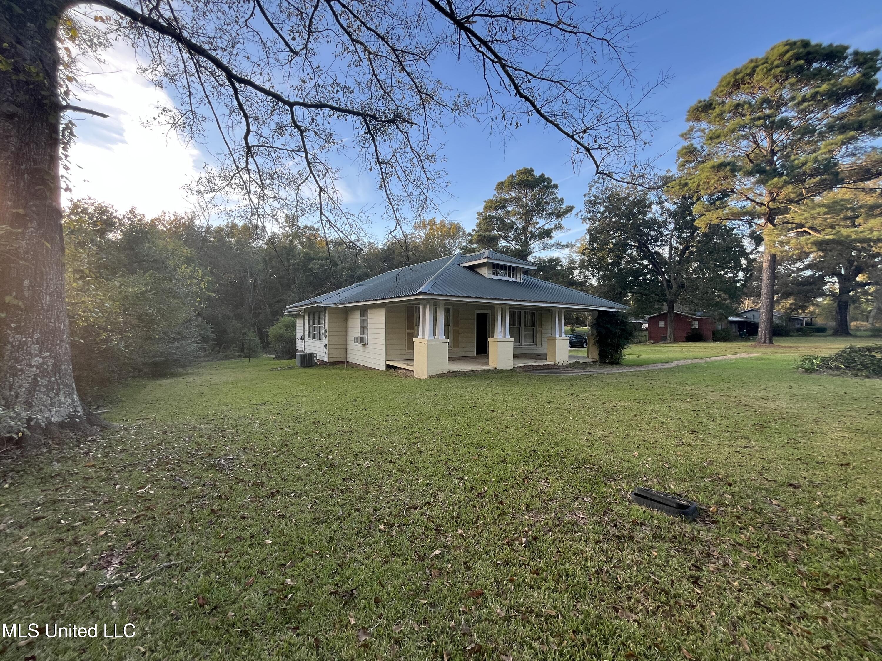 5339 Raymond Bolton Road Bolton, MS 39041 - Photo 2 of 14 IMG_3820