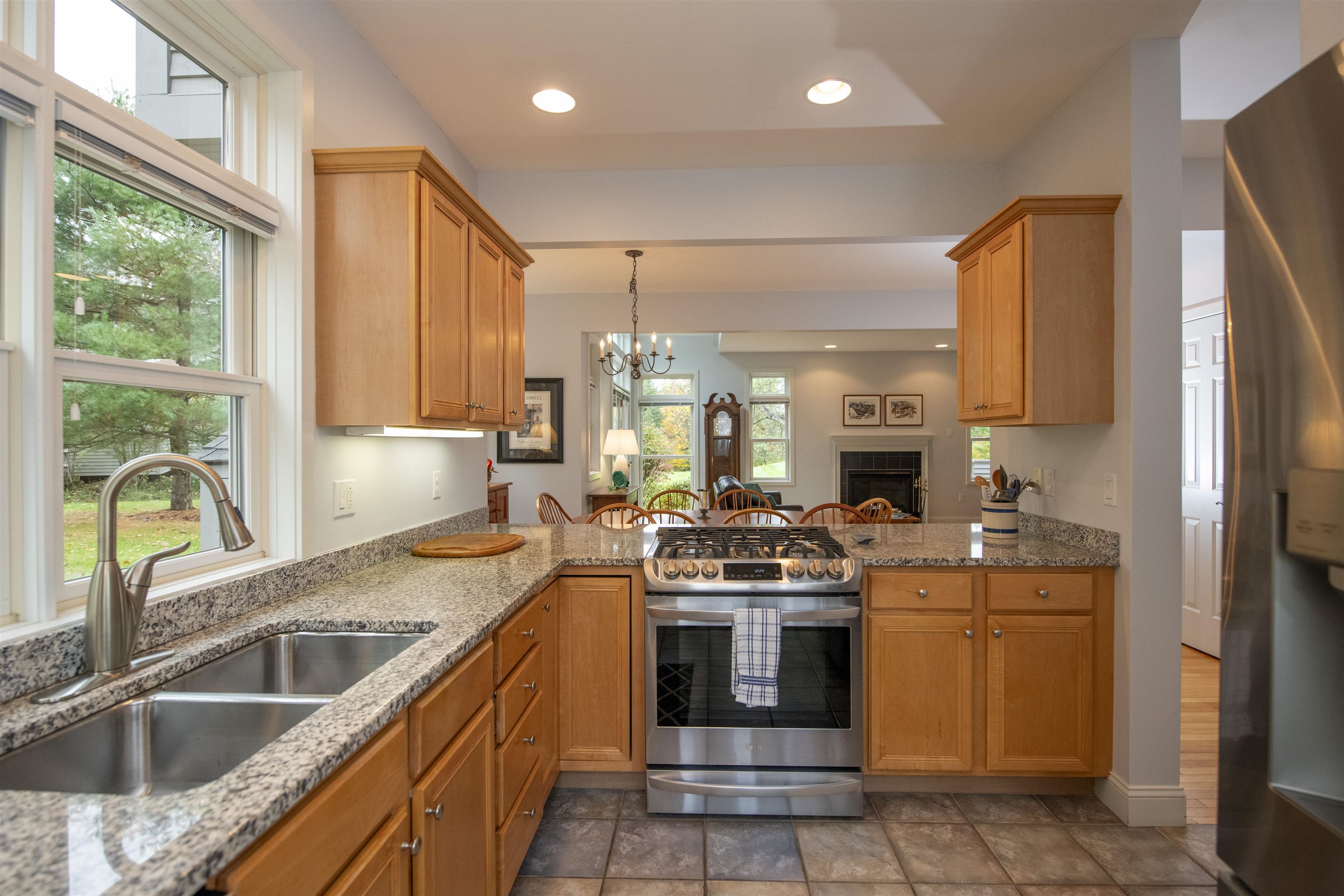 125 Catamount Road, Unit 9A Hartford, VT 05059 - Photo 5 of 27 Gallery Image 5