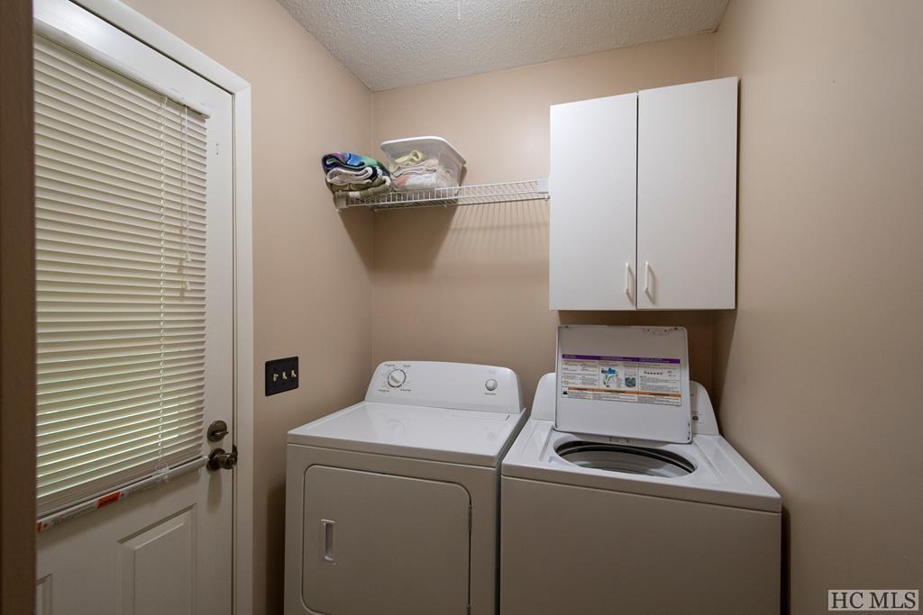 887 Ridgewood Road Highlands, NC 28741 - Photo 18 of 29 Gallery Image 18