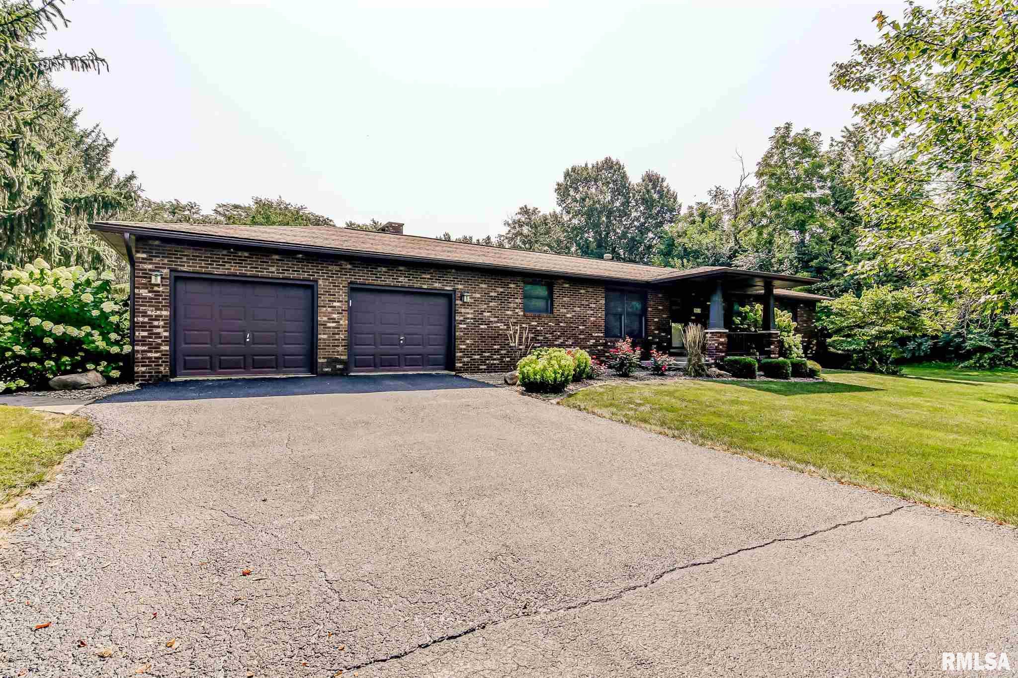 7512 Tumbleweed Trail Springfield, IL 62707 - Photo 1 of 47 Gallery Image 1