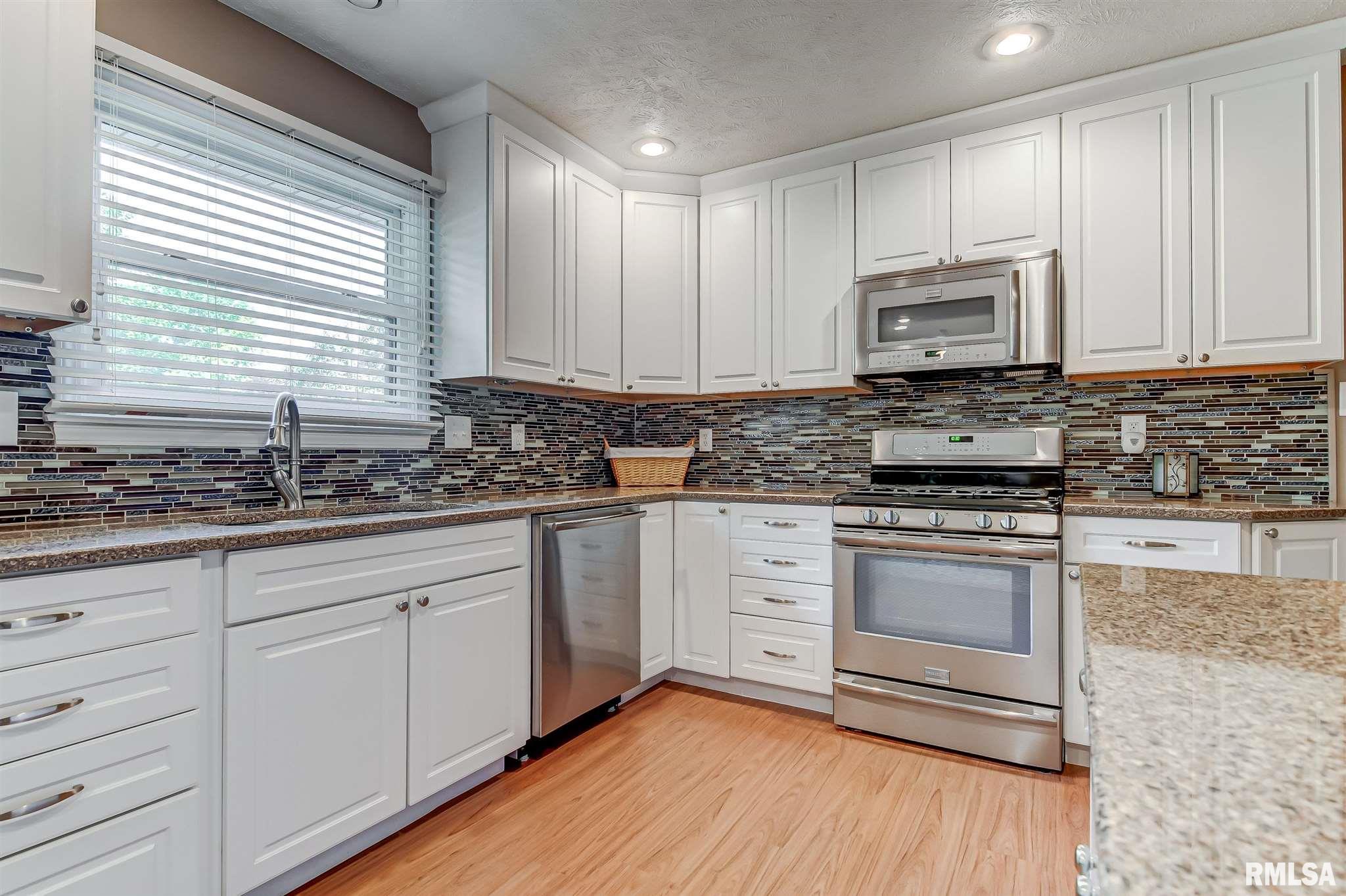 7512 Tumbleweed Trail Springfield, IL 62707 - Photo 9 of 47 Gallery Image 9