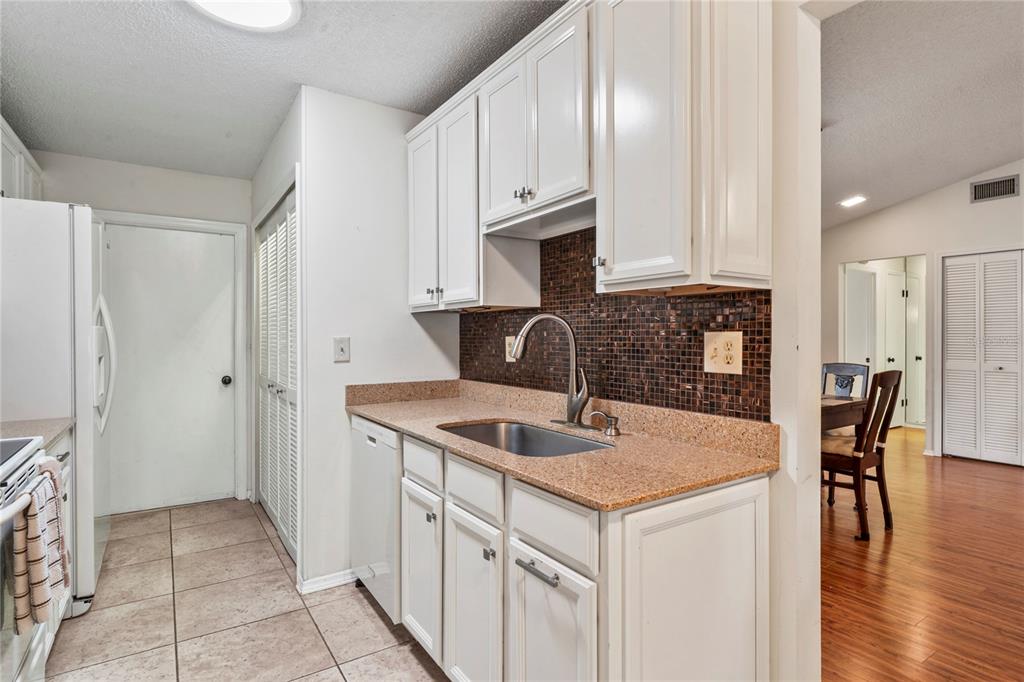 7536 Heather Walk Drive Weeki Wachee, FL 34613 - Photo 12 of 65