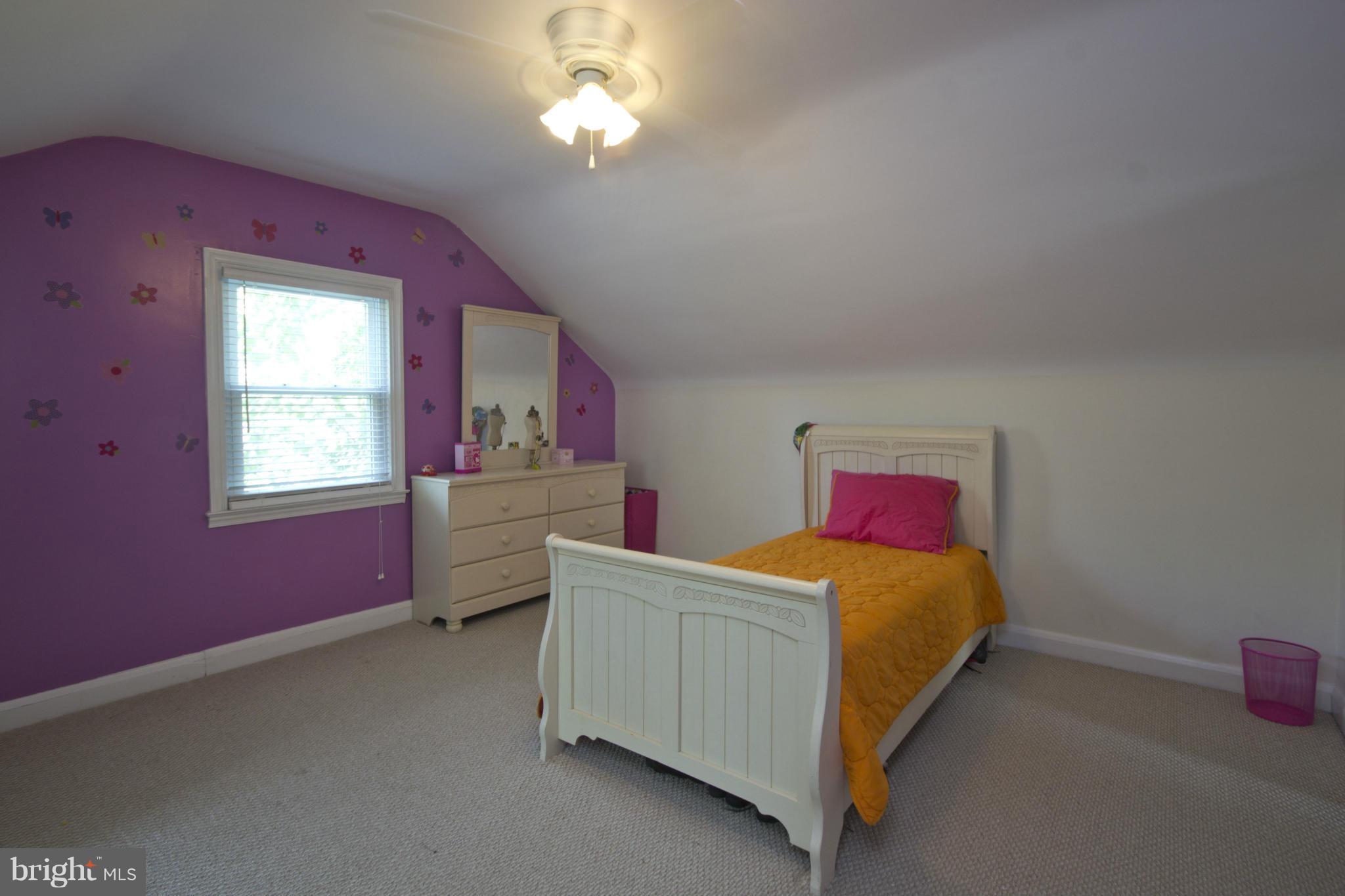 409 South Wickham Road Baltimore, MD 21229 - Photo 19 of 30 Fourth Bedroom Upstairs