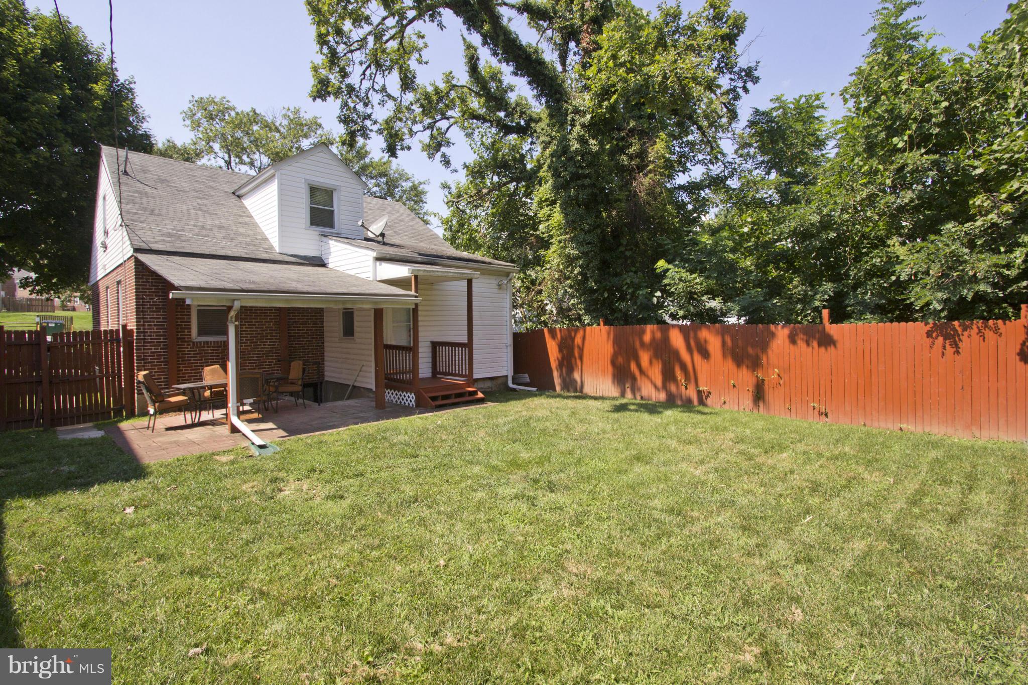 409 South Wickham Road Baltimore, MD 21229 - Photo 26 of 30 Spacious Fenced Backyard