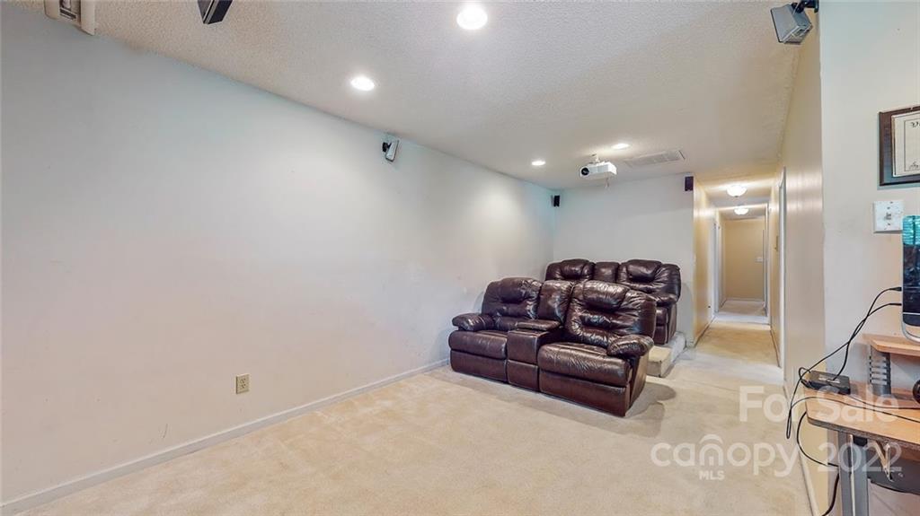 1522 Running Brook Road Charlotte, NC 28214 - Photo 31 of 33 Gallery Image 31