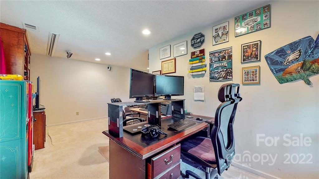 1522 Running Brook Road Charlotte, NC 28214 - Photo 32 of 33 Gallery Image 32