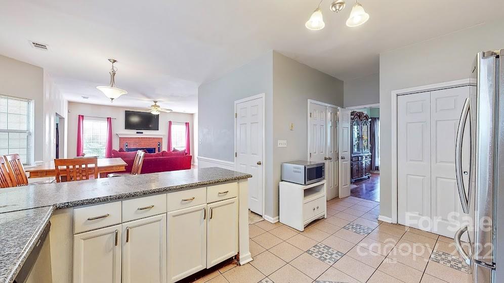 1522 Running Brook Road Charlotte, NC 28214 - Photo 5 of 33 Gallery Image 5