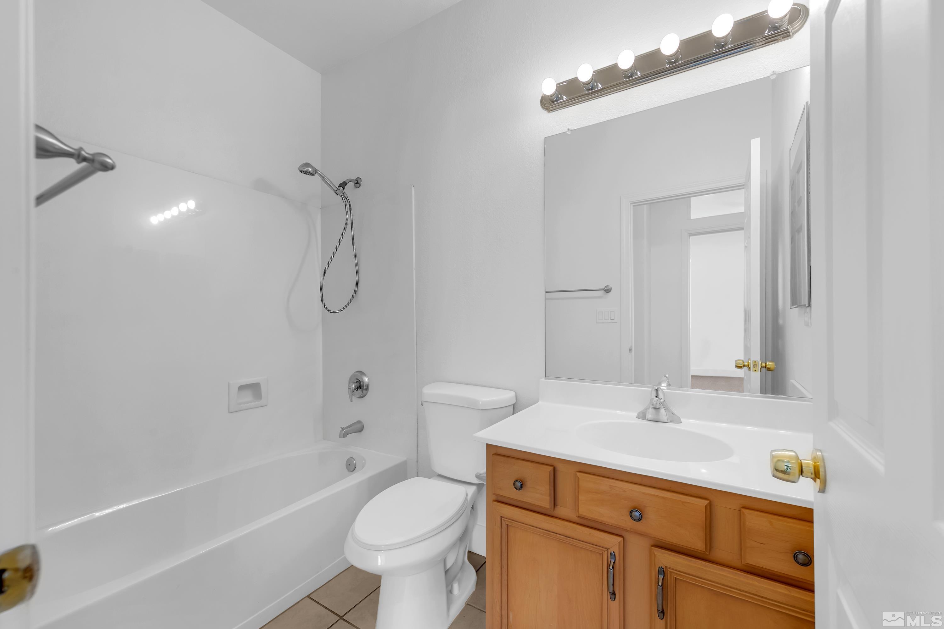 1693 Iron Mountain Drive Reno, NV 89521 - Photo 22 of 36 Photo 23