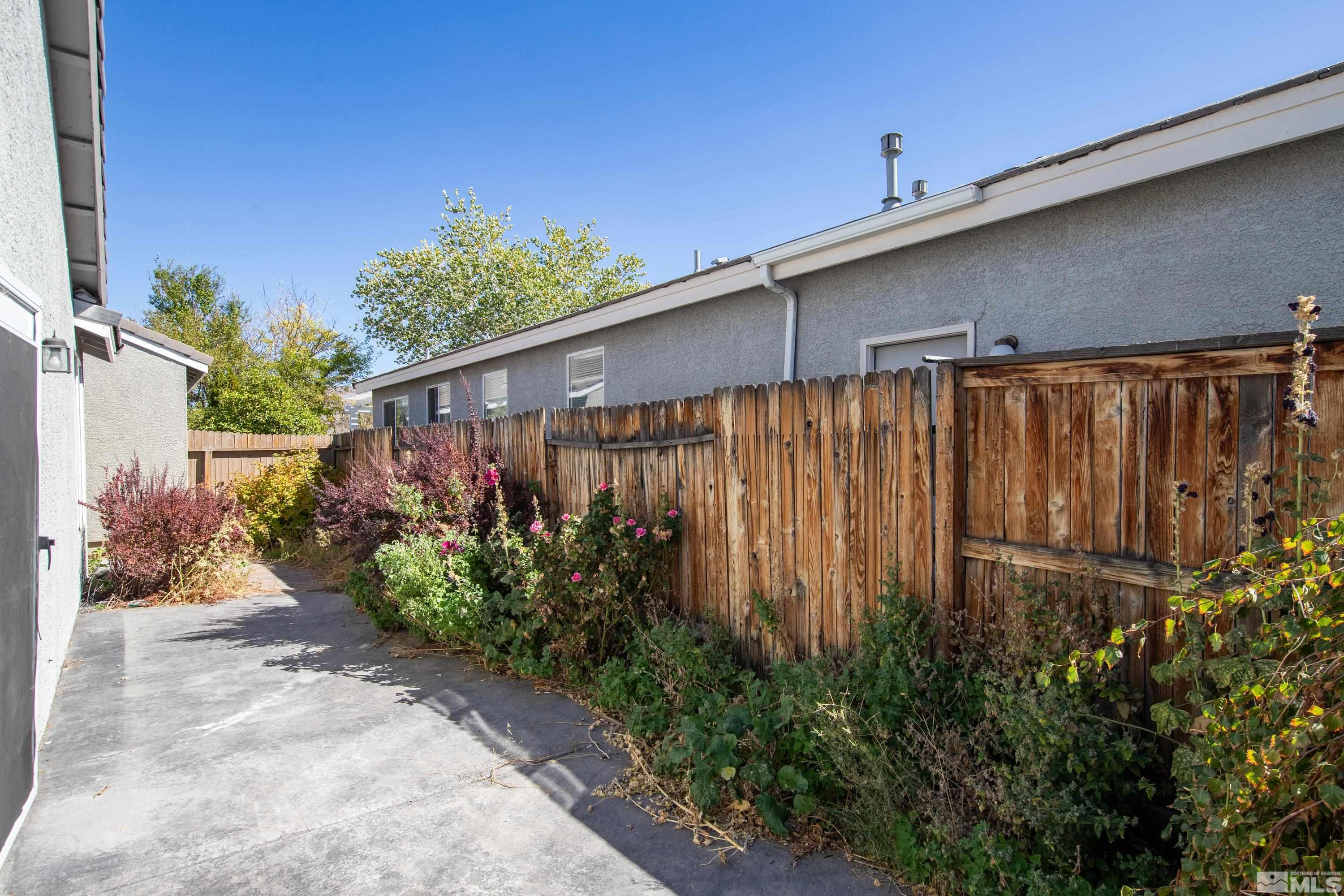 1693 Iron Mountain Drive Reno, NV 89521 - Photo 26 of 36 Photo 27