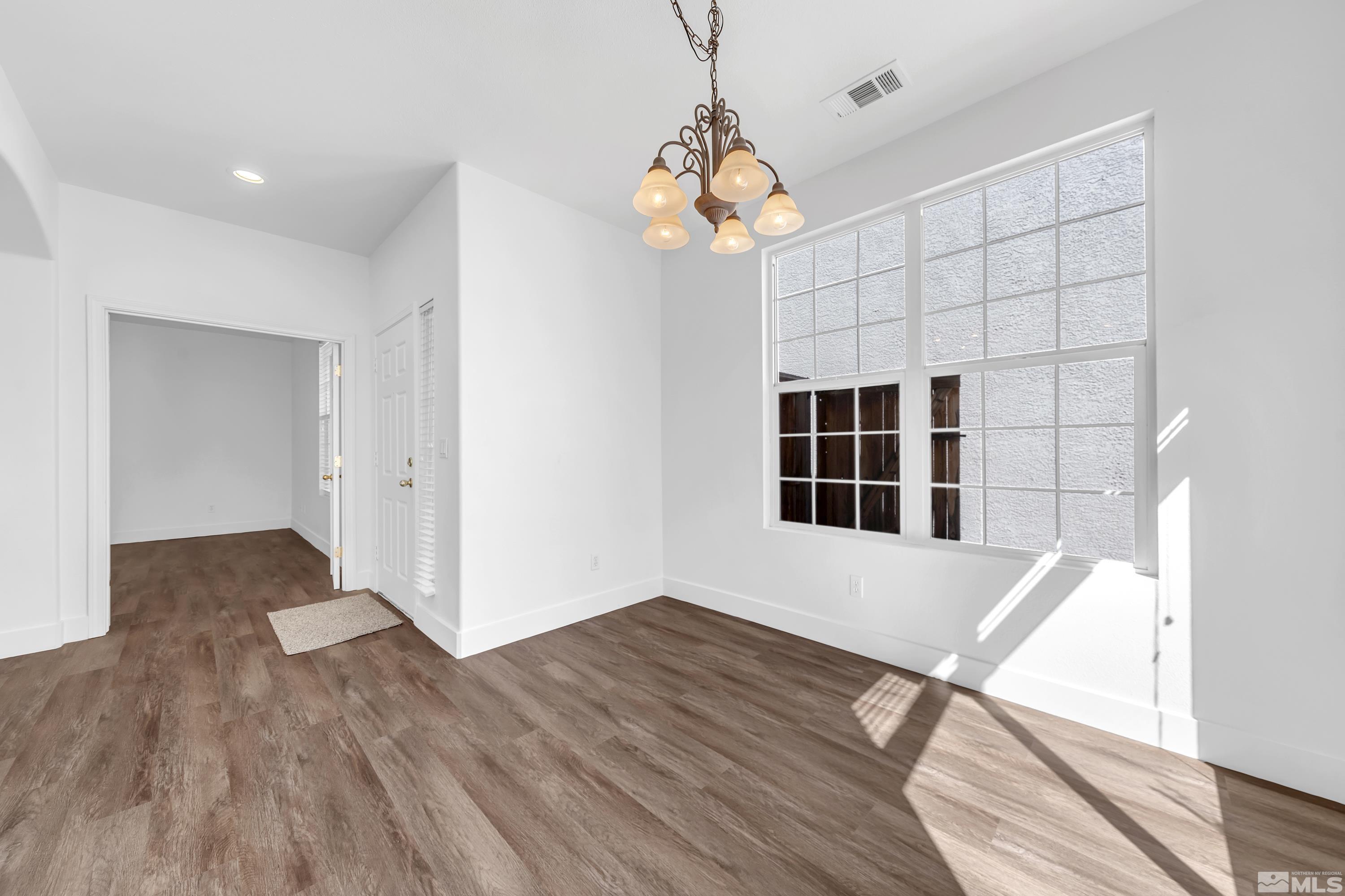 1693 Iron Mountain Drive Reno, NV 89521 - Photo 5 of 36 Photo 5