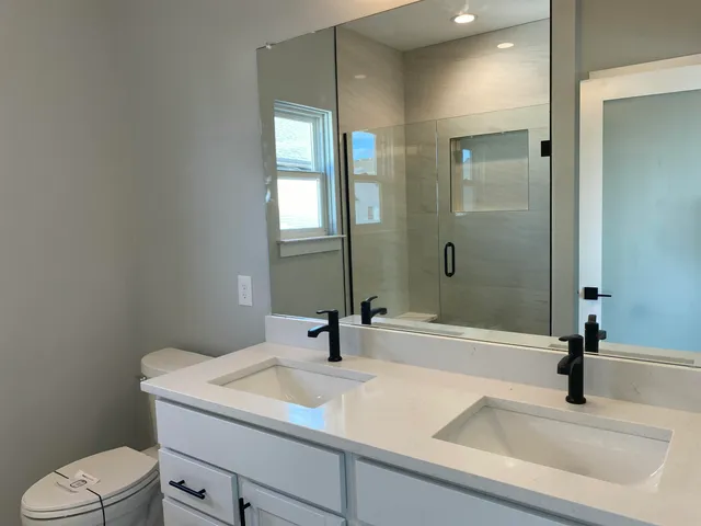 $339,999 | 295 White Owl Lane, Unit 235, Dundee, MI 48131