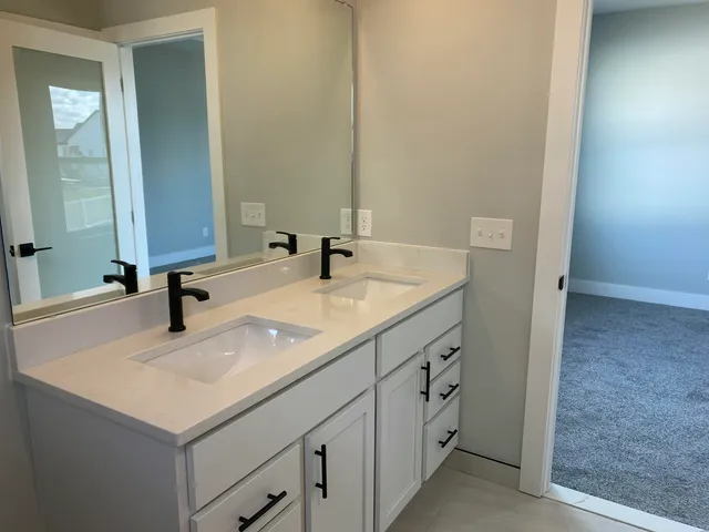 $339,999 | 295 White Owl Lane, Unit 235, Dundee, MI 48131