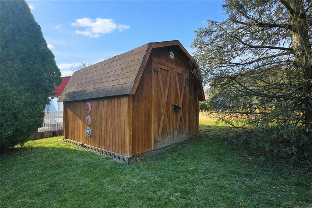 262 Vista Drive Apollo, PA 15613 - Photo 22 of 23 a view of a backyard