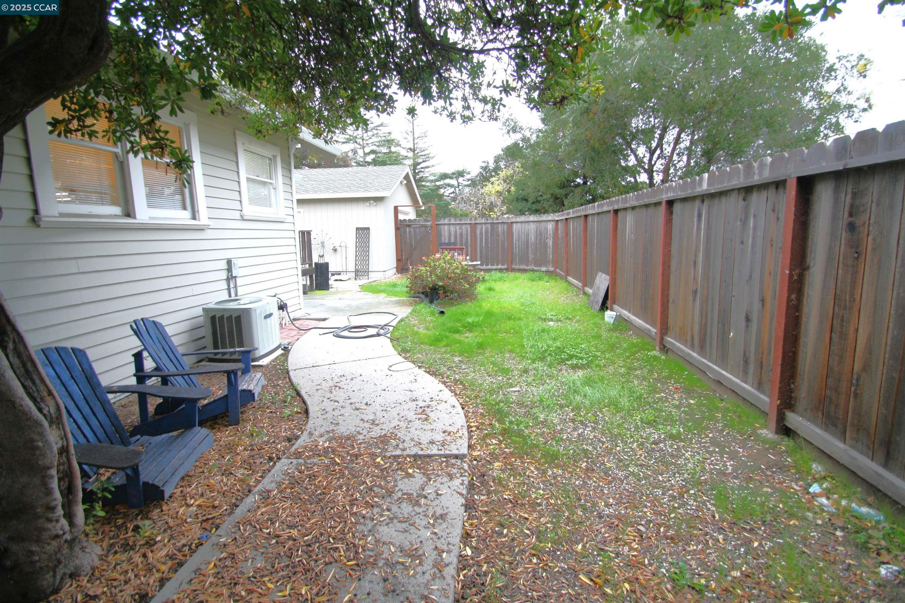 1002 Warren Street Martinez, CA 94553 - Photo 23 of 26