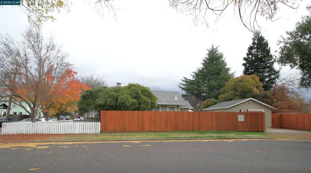 $599,000 | 1002 Warren Street, Martinez, CA 94553