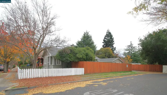 $599,000 | 1002 Warren Street, Martinez, CA 94553