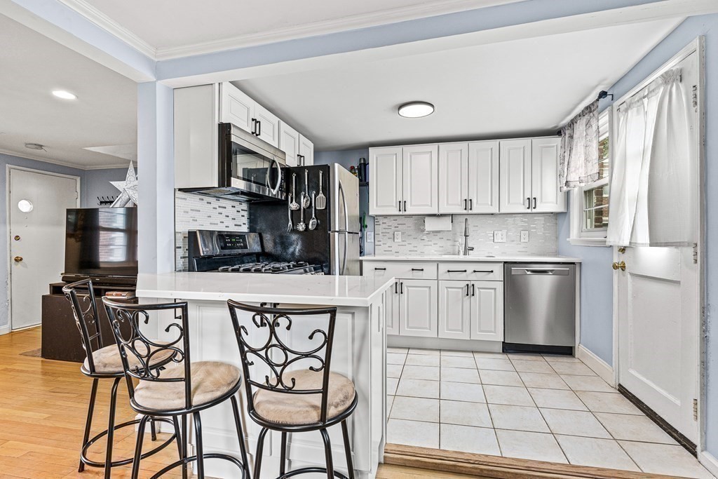 28 Newman Road, Unit 28 Malden, MA 02148 - Photo 9 of 32 Gallery Image 9