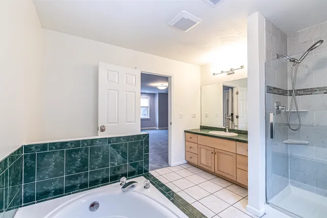 $1,299,900 | 11 Lojko Drive, Nashua, NH 03062