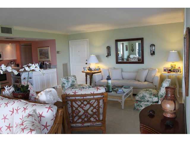 1150 Reef Road, Unit B27 Vero Beach, FL 32963 - Photo 6 of 25 Gallery Image 6