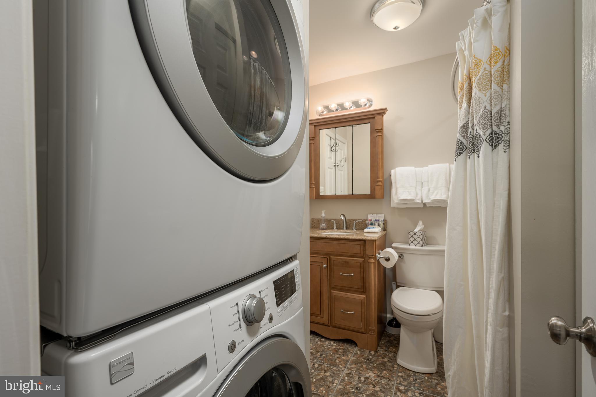 722 Anchor Chain Road, Unit 15B Ocean City, MD 21842 - Photo 19 of 26 Washer/Dryer, Level 2