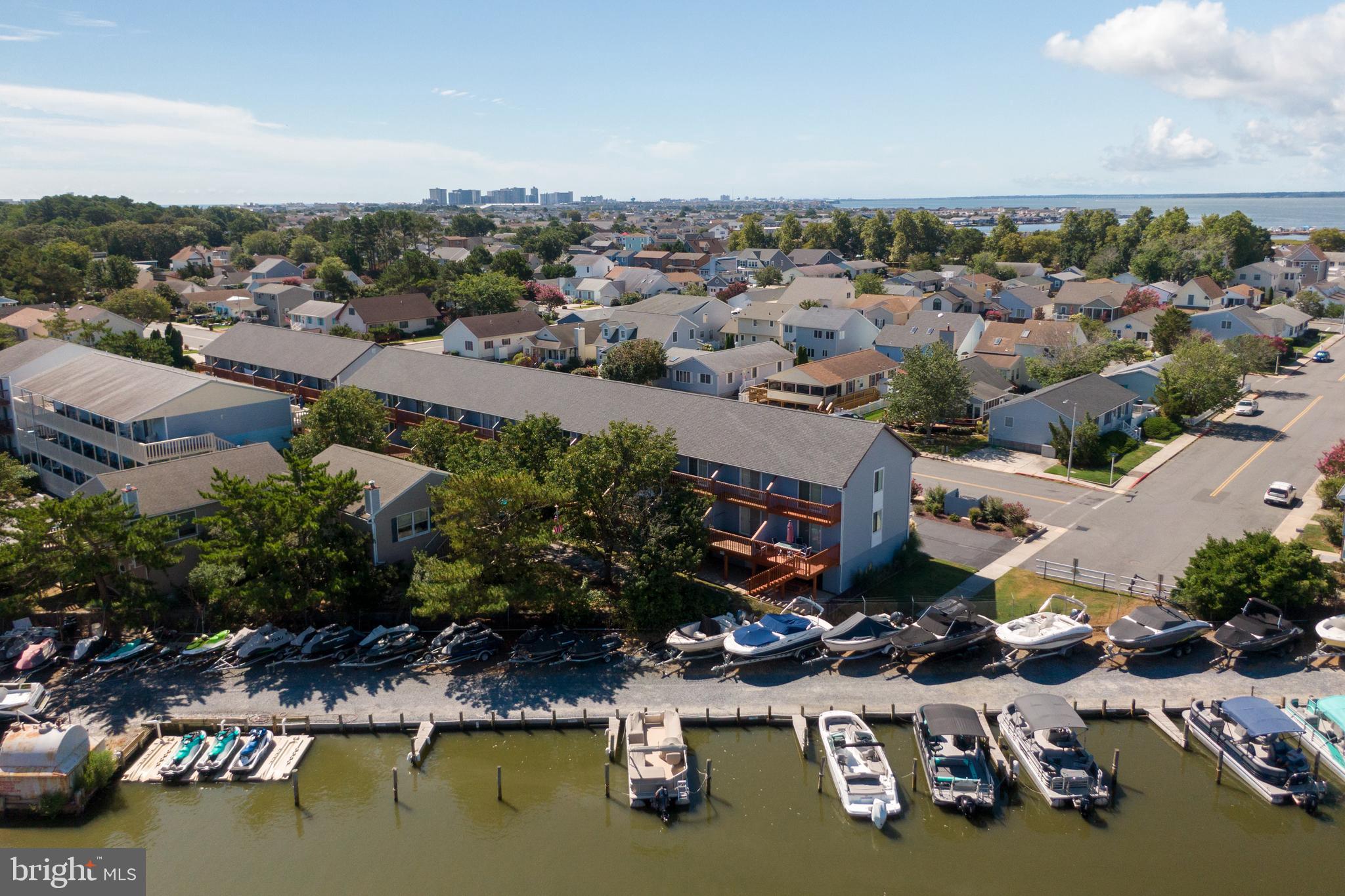 722 Anchor Chain Road, Unit 15B Ocean City, MD 21842 - Photo 3 of 26 Gallery Image 3