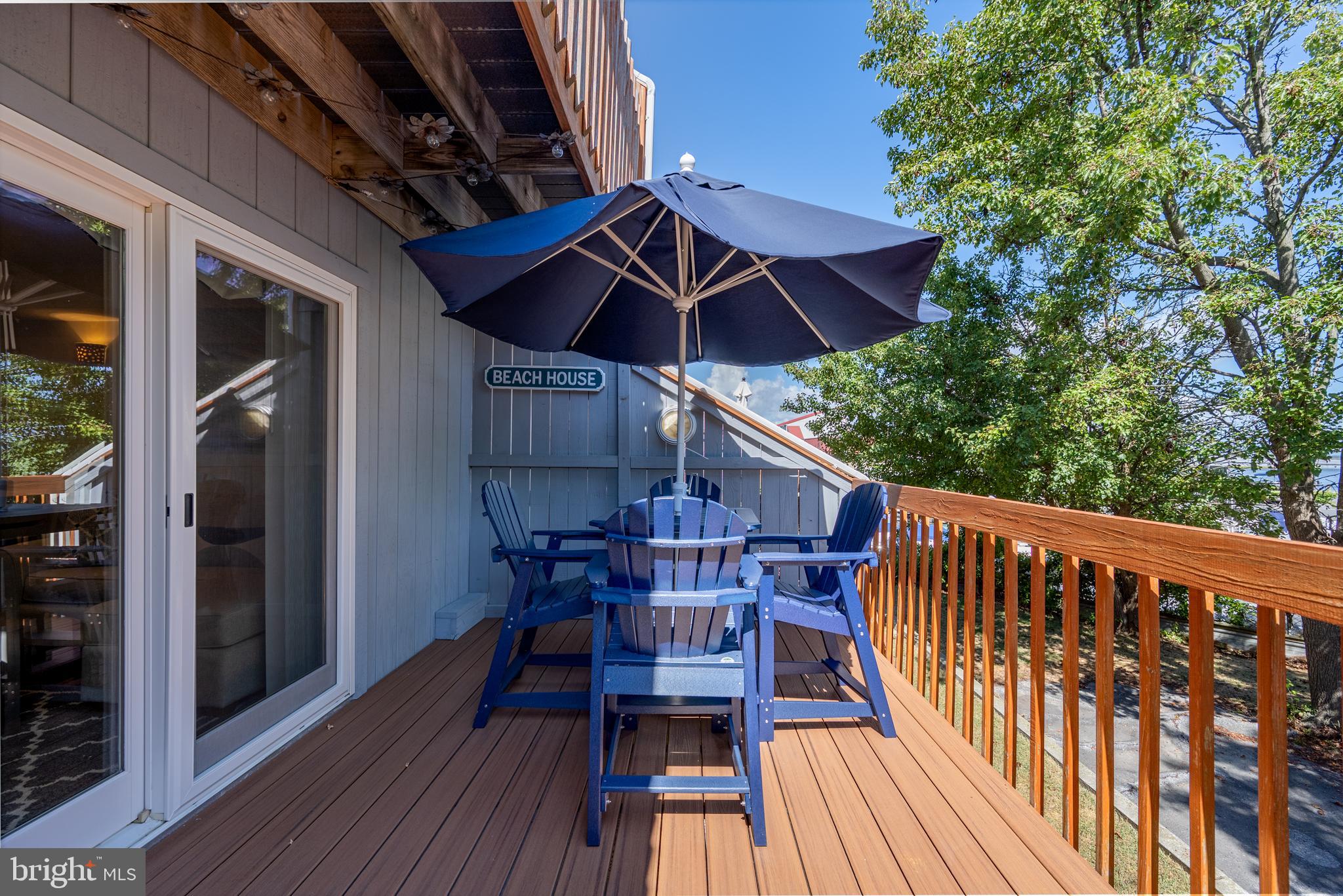 722 Anchor Chain Road, Unit 15B Ocean City, MD 21842 - Photo 7 of 26 Balcony off Living Room area