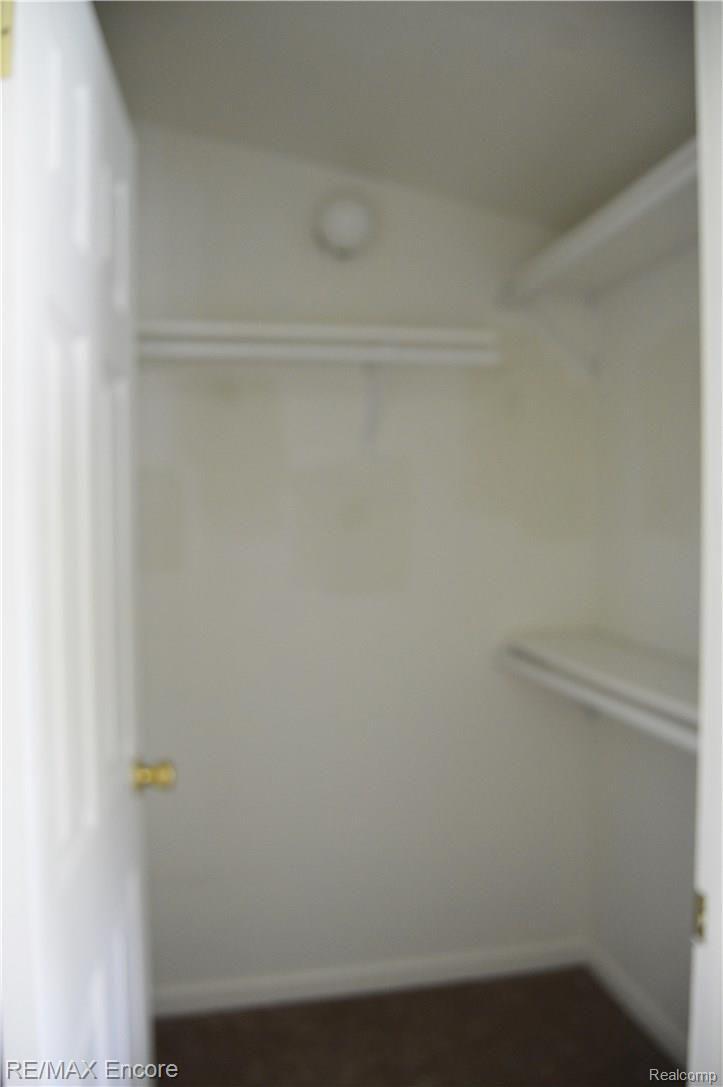 306 Fitzner Drive Davison, MI 48423 - Photo 12 of 32 Walk in closet in Master