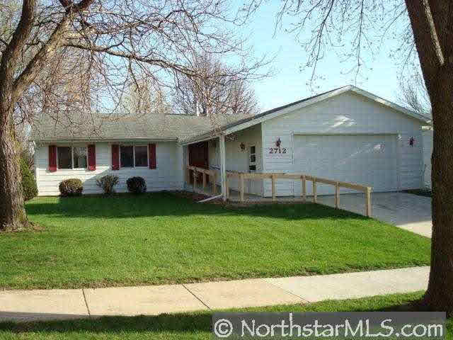 2712 24th Street Northwest Rochester, MN 55901 - Photo 1 of 10