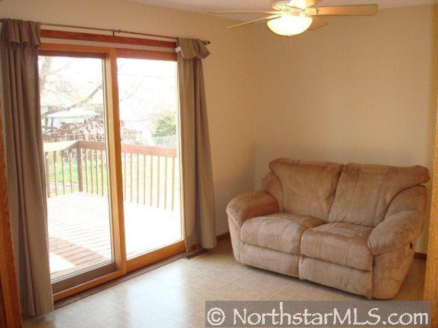2712 24th Street Northwest Rochester, MN 55901 - Photo 4 of 10