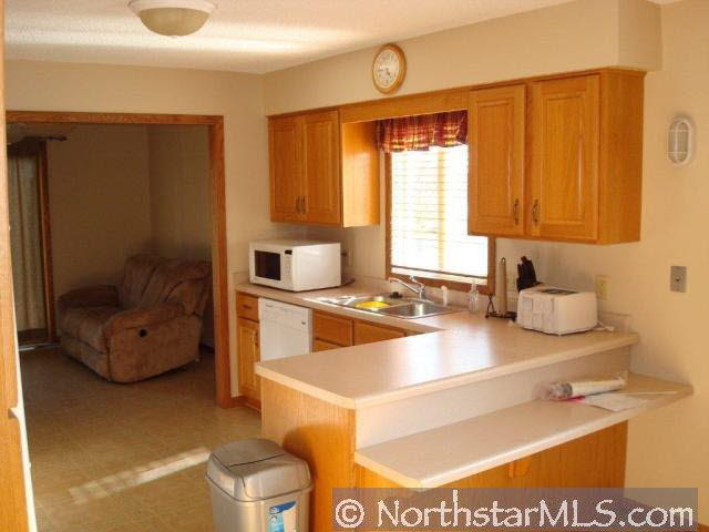 2712 24th Street Northwest Rochester, MN 55901 - Photo 7 of 10