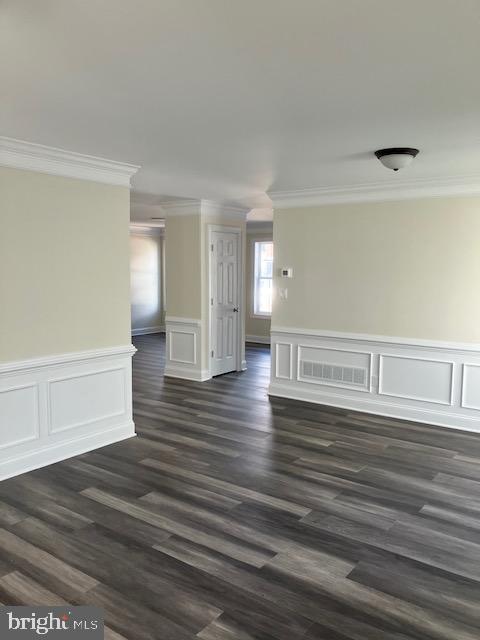 111 Heulings Avenue Riverside, NJ 08075 - Photo 9 of 61