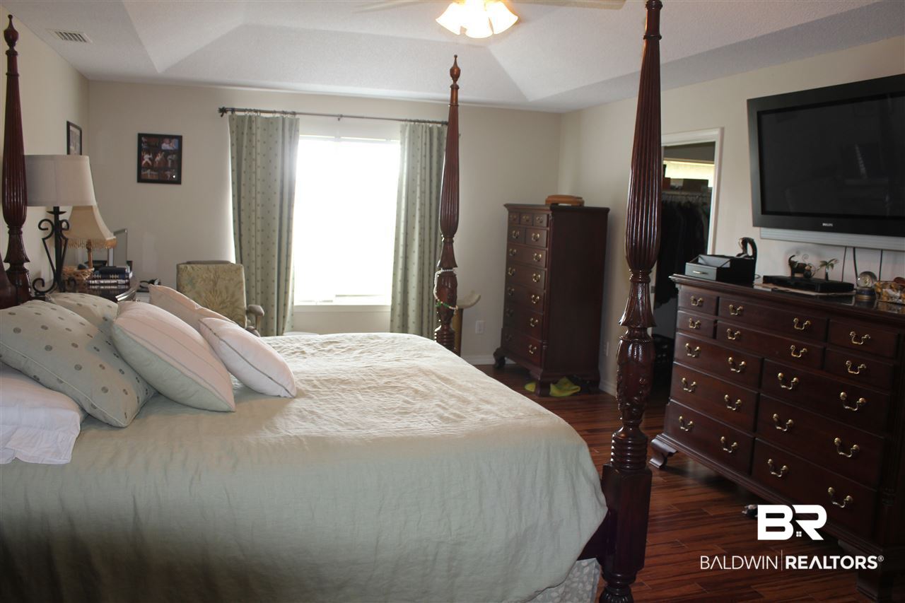 583 Park Avenue Foley, AL 36535 - Photo 15 of 25 Master Bedroom with walk in Closet