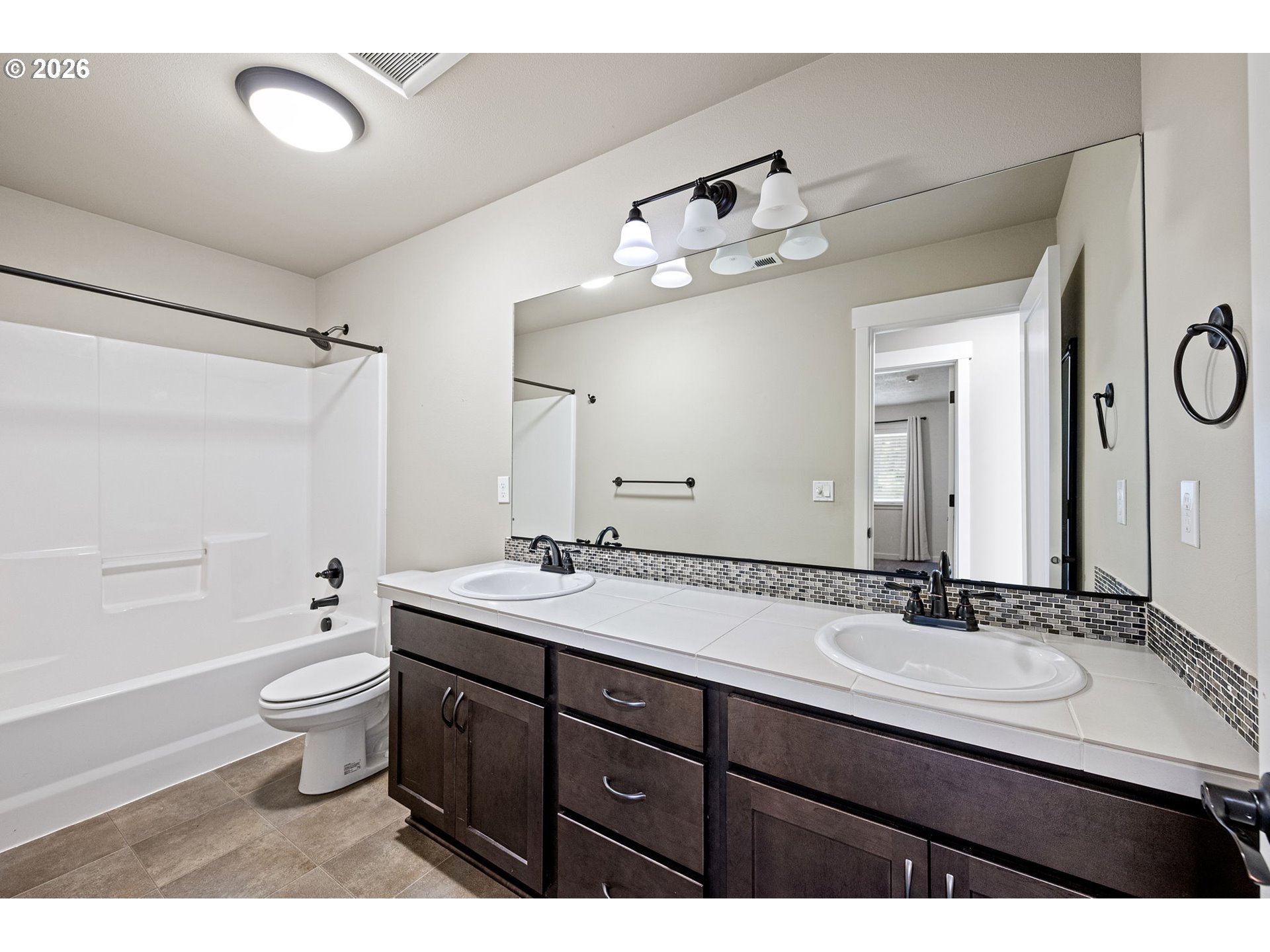 3237 Timberline Drive Eugene, OR 97405 - Photo 29 of 44