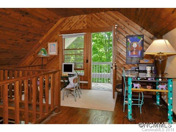 1003 Old Country Road Waynesville, NC 28786 - Photo 11 of 15 Gallery Image 11
