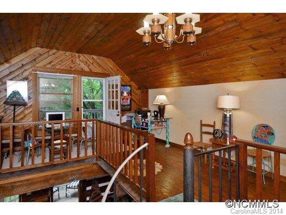 1003 Old Country Road Waynesville, NC 28786 - Photo 10 of 15 Gallery Image 10