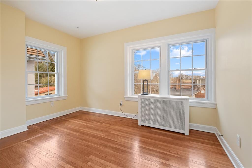 6557 Darlington Road Pittsburgh, PA 15217 - Photo 20 of 28 Bedroom 4