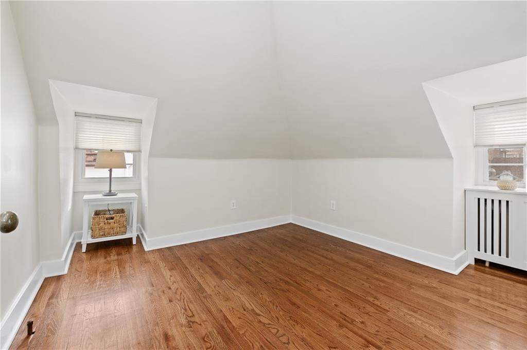 6557 Darlington Road Pittsburgh, PA 15217 - Photo 23 of 28 Bedroom 5