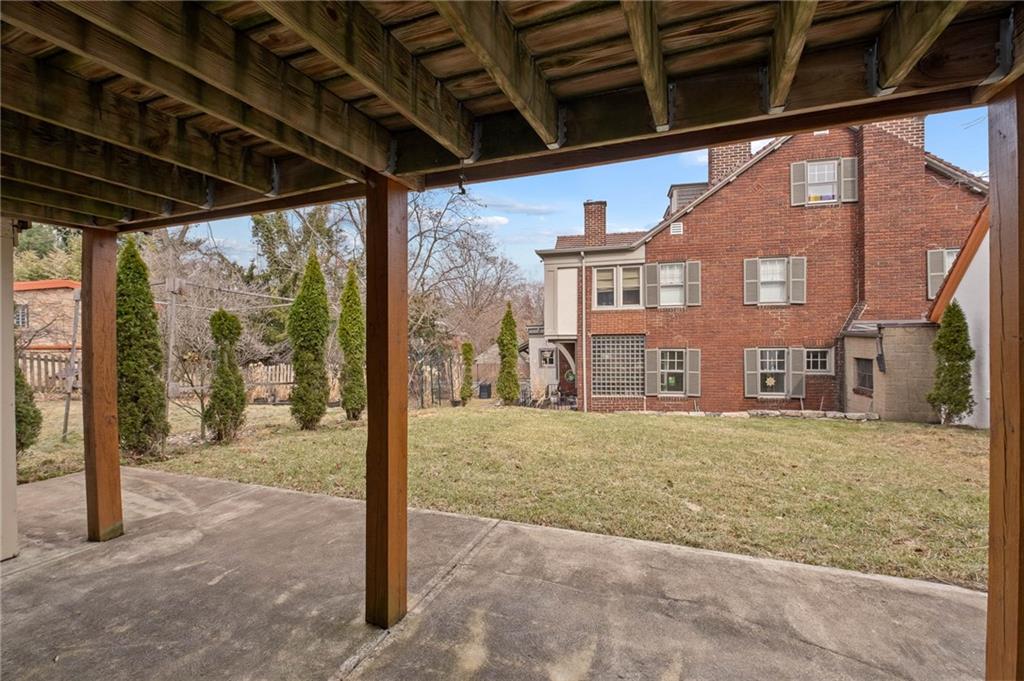6557 Darlington Road Pittsburgh, PA 15217 - Photo 27 of 28 Flat backyard