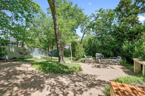 $925,000 | 2003 Kenwood Avenue, Austin, TX 78704