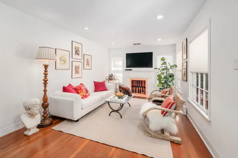 $925,000 | 2003 Kenwood Avenue, Austin, TX 78704