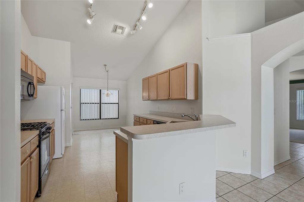 6935 Freeport Road Riverview, FL 33578 - Photo 8 of 51