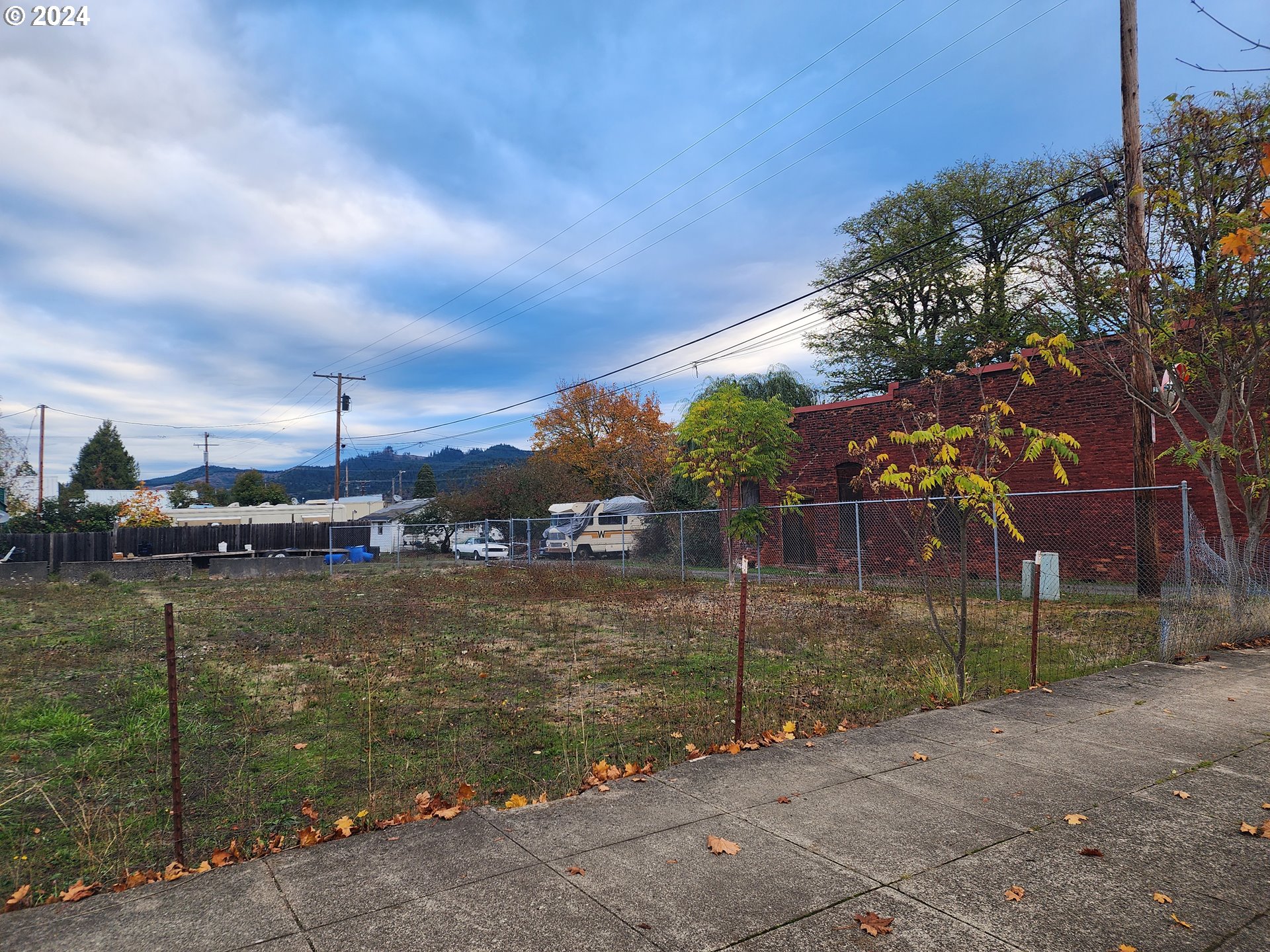 173 Main Street Yoncalla, OR 97499 - Photo 3 of 3