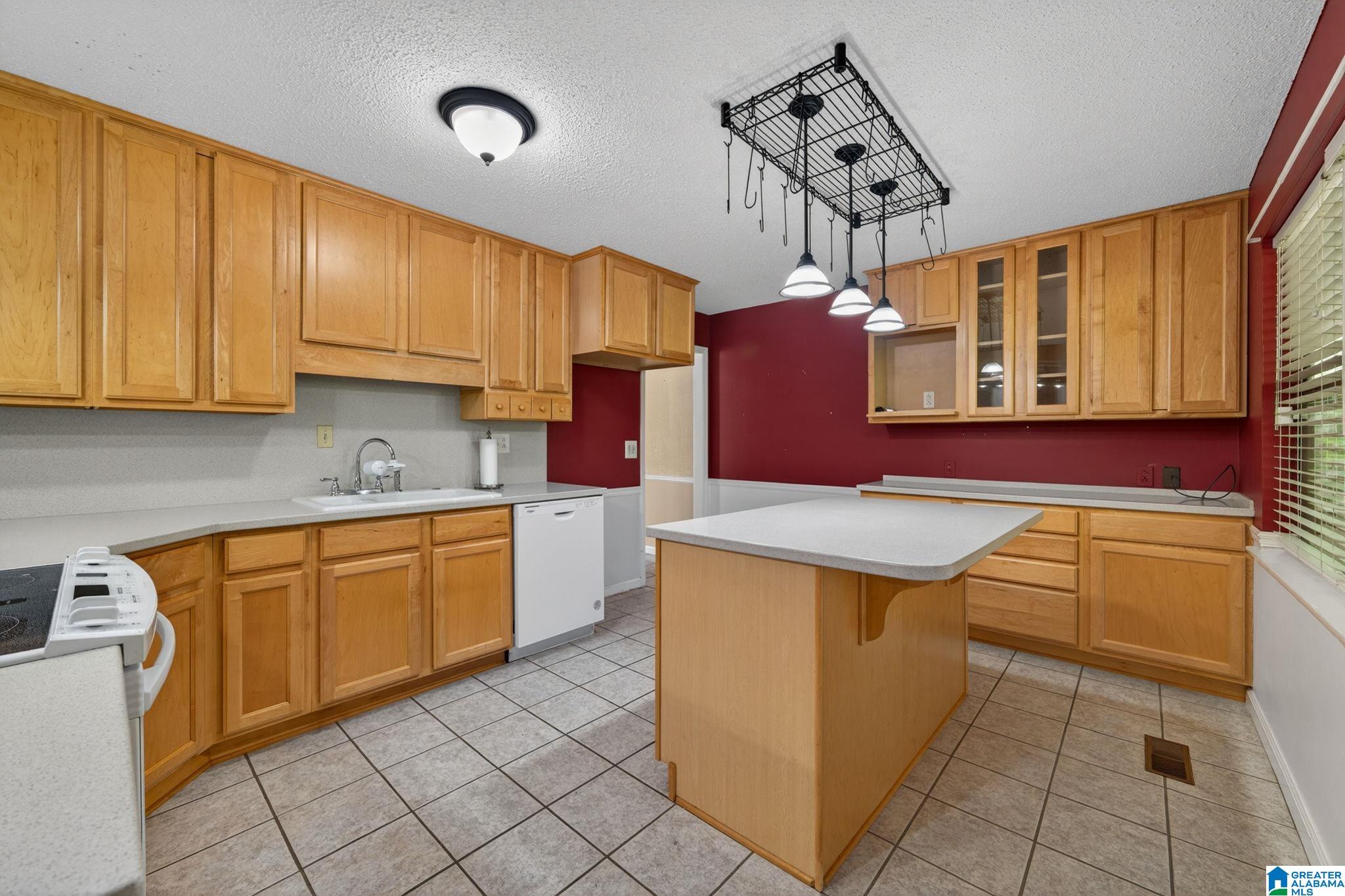 920 Independence Drive Alabaster, AL 35007 - Photo 17 of 53