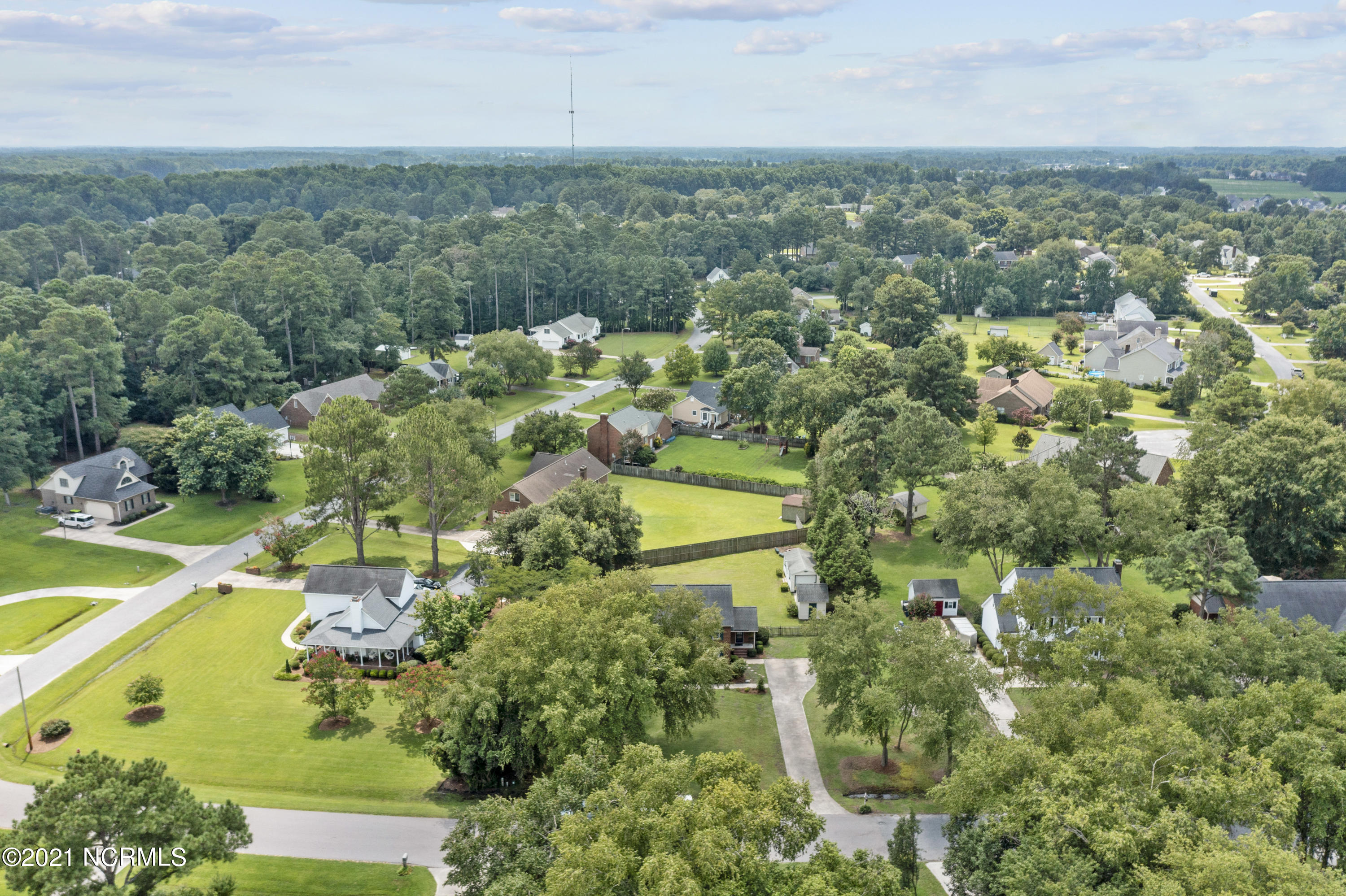 112 Duke Road Winterville, NC 28590 - Photo 4 of 43 112 Duke Rd-4