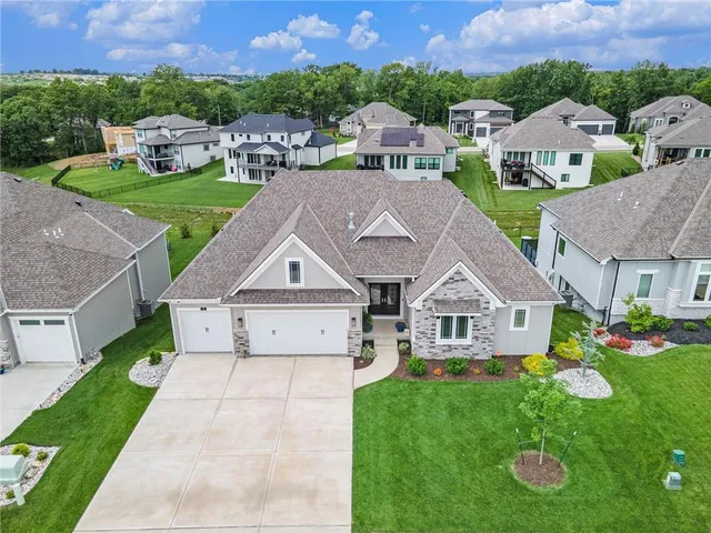 $895,000 | 130 Northwest Ambersham Drive, Lee's Summit, MO 64081