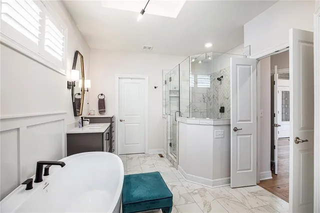 $895,000 | 130 Northwest Ambersham Drive, Lee's Summit, MO 64081