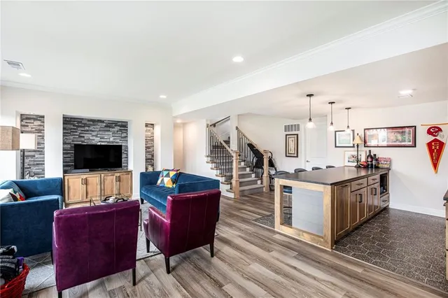 $895,000 | 130 Northwest Ambersham Drive, Lee's Summit, MO 64081