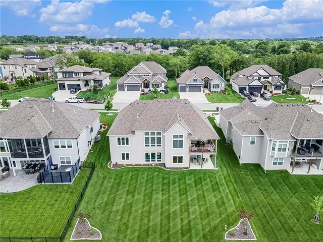 $895,000 | 130 Northwest Ambersham Drive, Lee's Summit, MO 64081