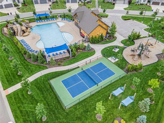 $895,000 | 130 Northwest Ambersham Drive, Lee's Summit, MO 64081