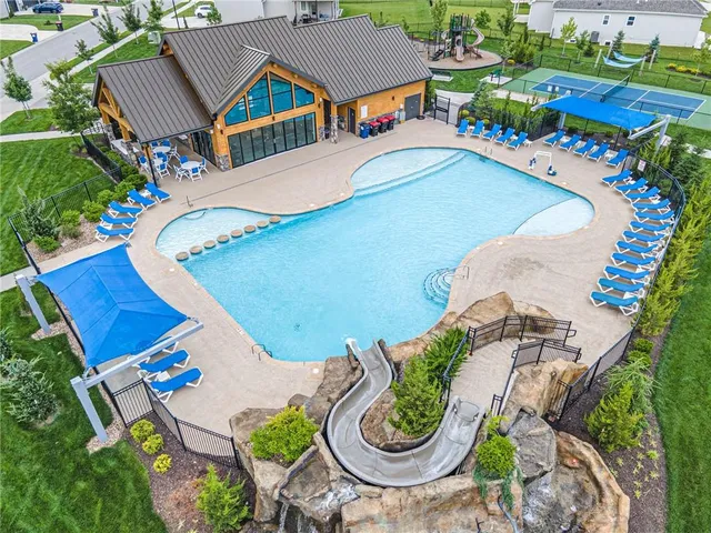 $895,000 | 130 Northwest Ambersham Drive, Lee's Summit, MO 64081